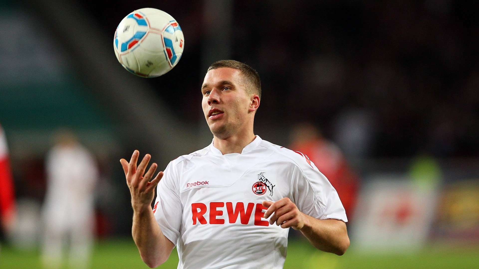 “球迷投票：你支持的MVP人选是？“，mvp是最佳球员吗